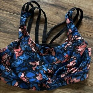 Lululemon size 10 Sports Bra